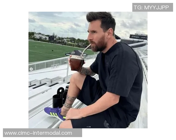 足球明星梅西的家庭生活揭秘与亲情故事分享